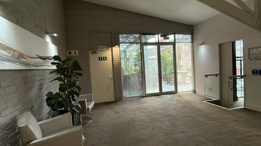 To Let commercial Property for Rent in De Waterkant Western Cape